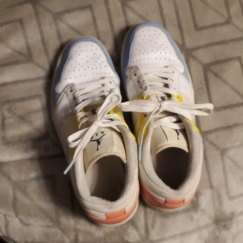 Jordan 1 Low To My‎ First Coach | DJ6909-100 | EU 42 US 8.5